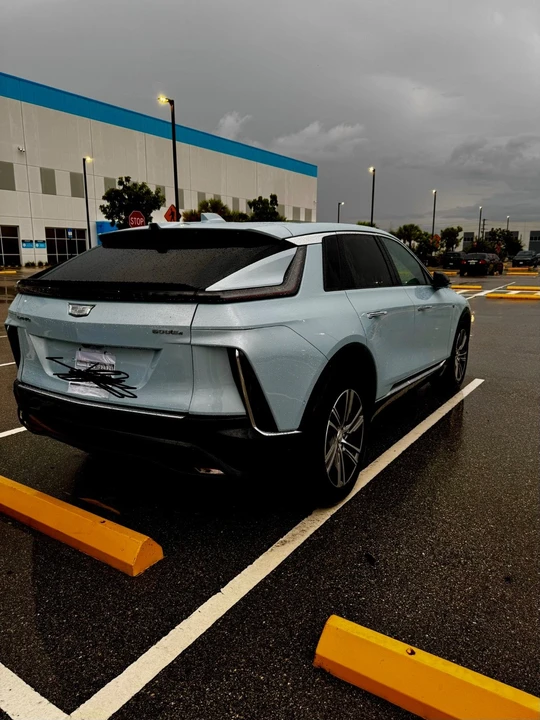 2024 Cadillac Lyriq - Image 11 of 19