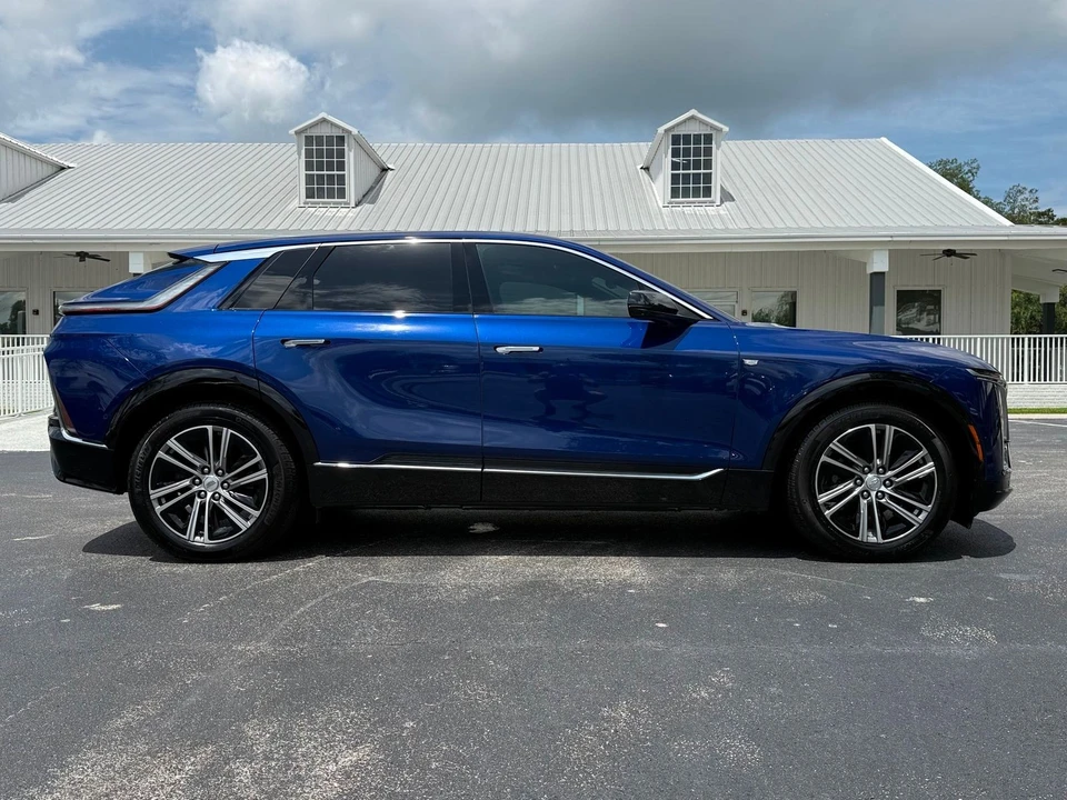 2024 Cadillac Lyriq - Image 5 of 12