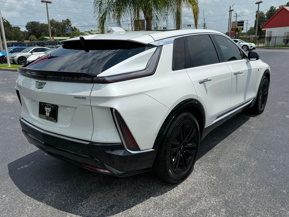 2024 Cadillac Lyriq - Image 7 of 12