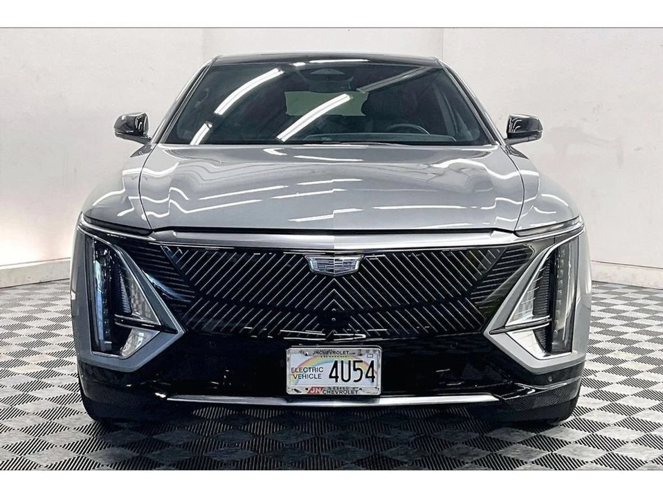 2024 Cadillac Lyriq - Image 2 of 20