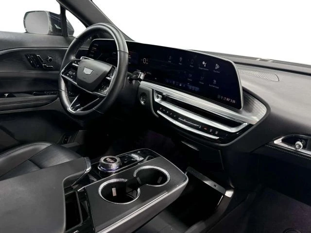 2024 Cadillac Lyriq - Image 18 of 21