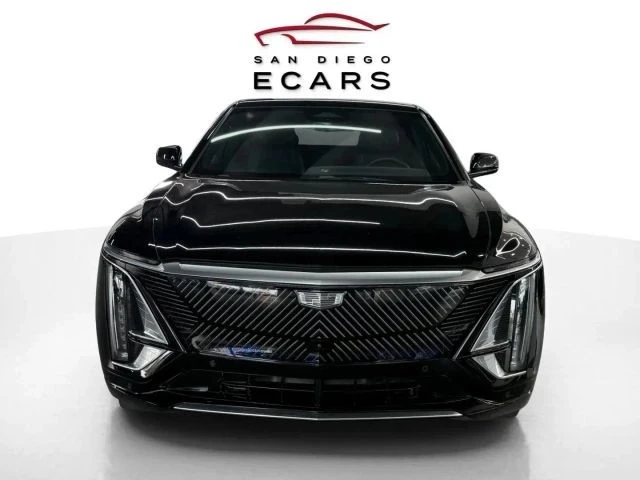 2024 Cadillac Lyriq - Image 2 of 12