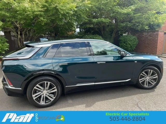 2024 Cadillac Lyriq - Image 12 of 31