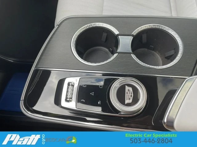 2024 Cadillac Lyriq - Image 28 of 31