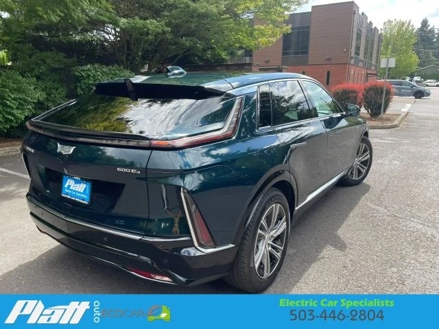 2024 Cadillac Lyriq - Image 10 of 31