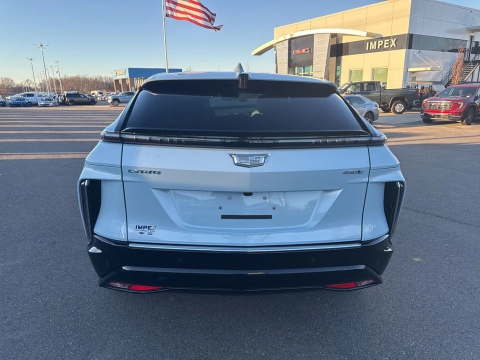 2024 Cadillac Lyriq - Image 4 of 12