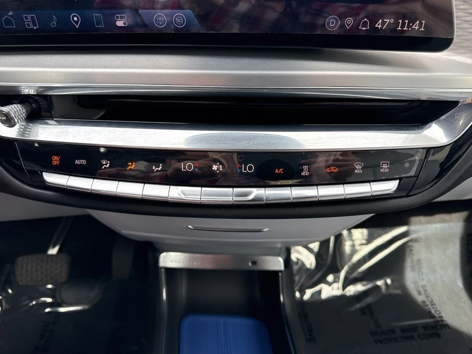 2024 Cadillac Lyriq - Image 20 of 21