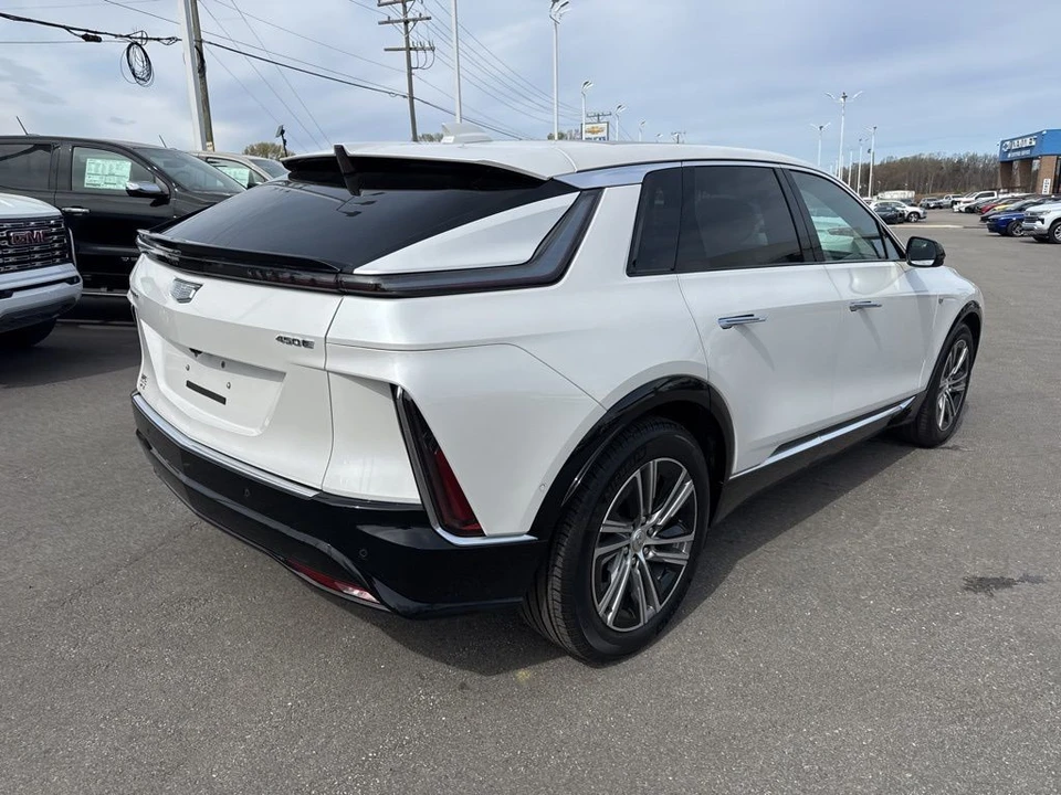 2024 Cadillac Lyriq - Image 5 of 21