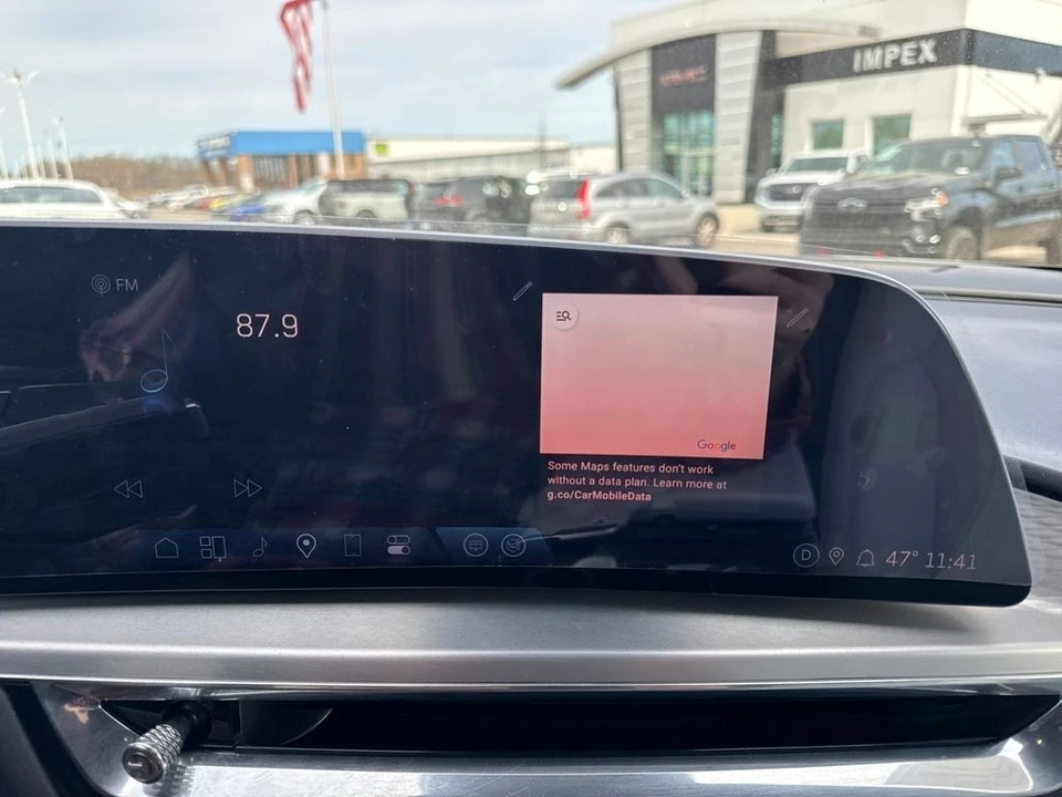 2024 Cadillac Lyriq - Image 19 of 21