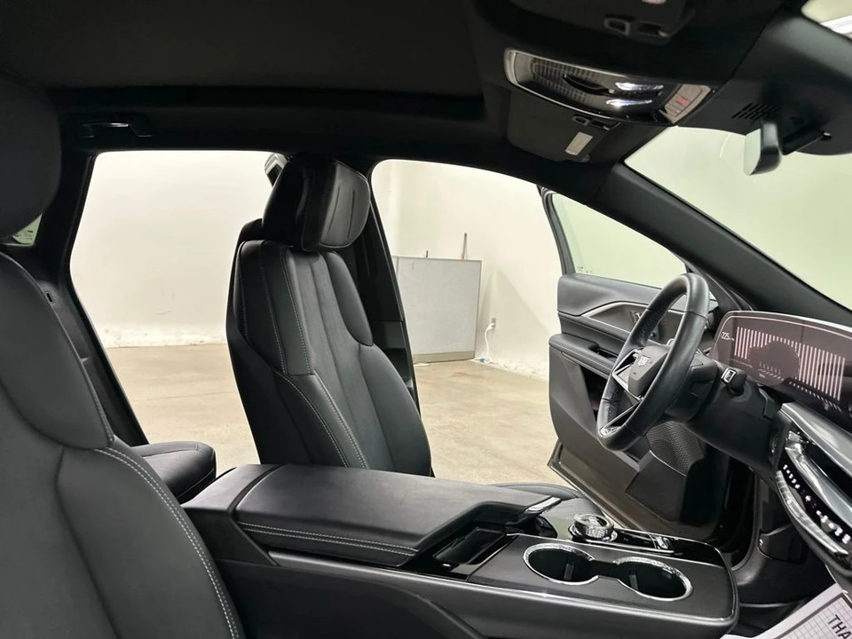 2024 Cadillac Lyriq - Image 21 of 31