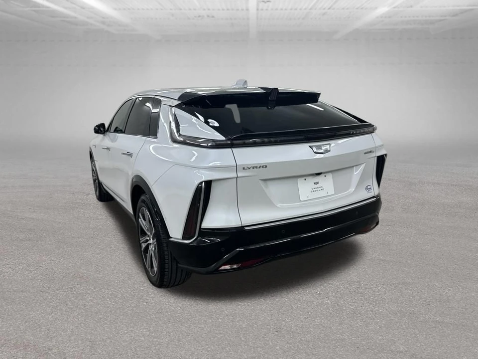 2024 Cadillac Lyriq - Image 8 of 31