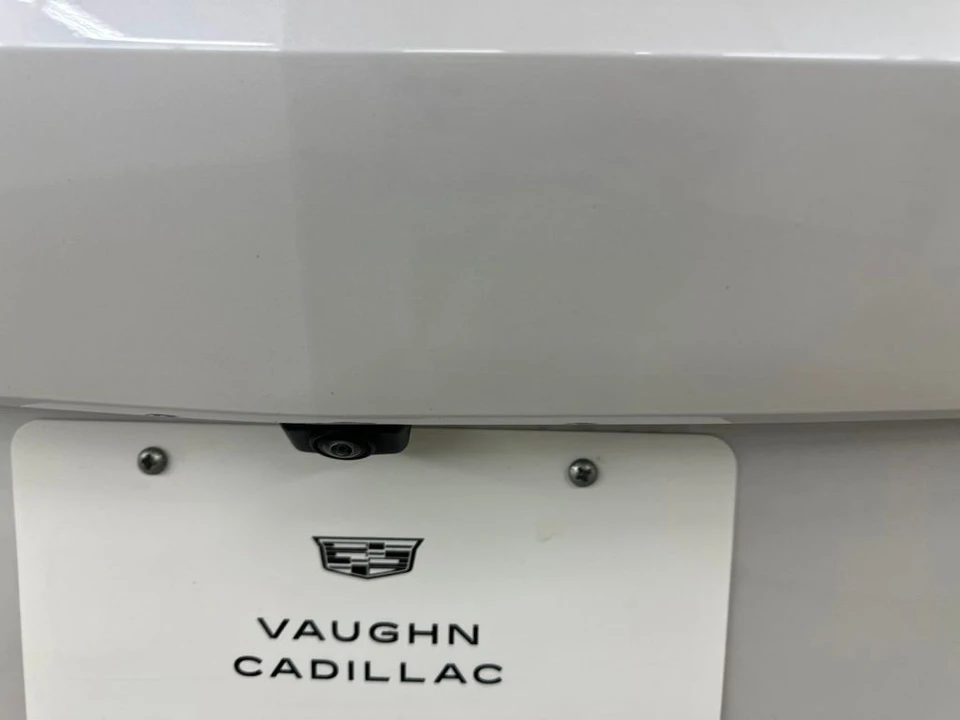 2024 Cadillac Lyriq - Image 14 of 31