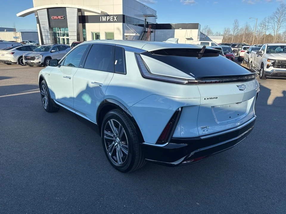 2024 Cadillac Lyriq - Image 3 of 12