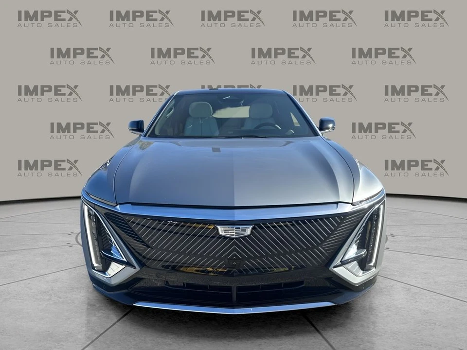 2024 Cadillac Lyriq - Image 8 of 12