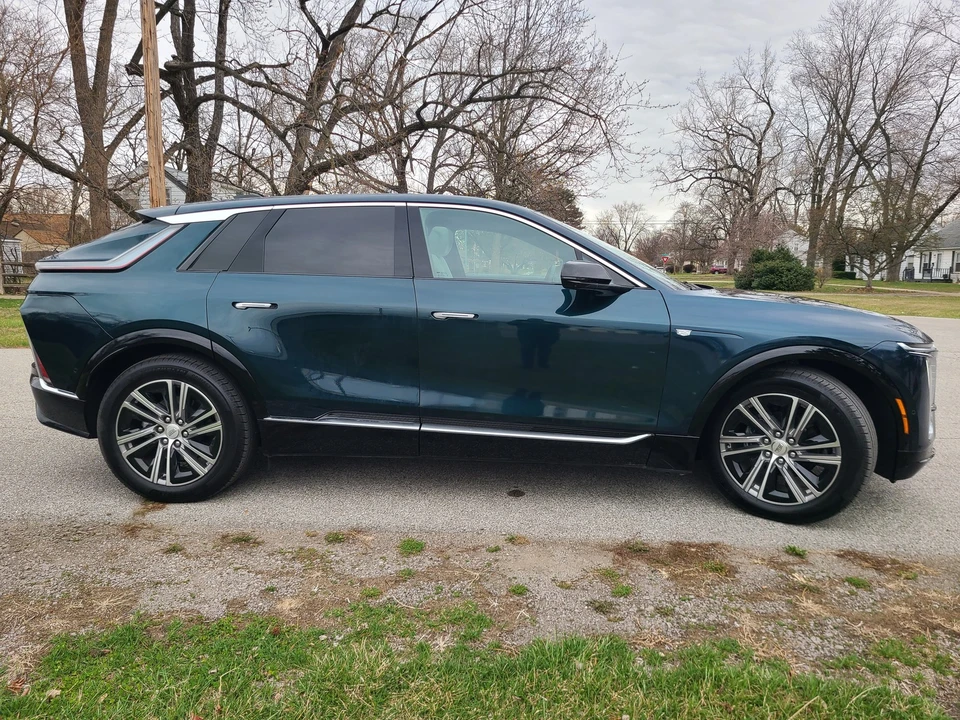 2024 Cadillac Lyriq - Image 6 of 21