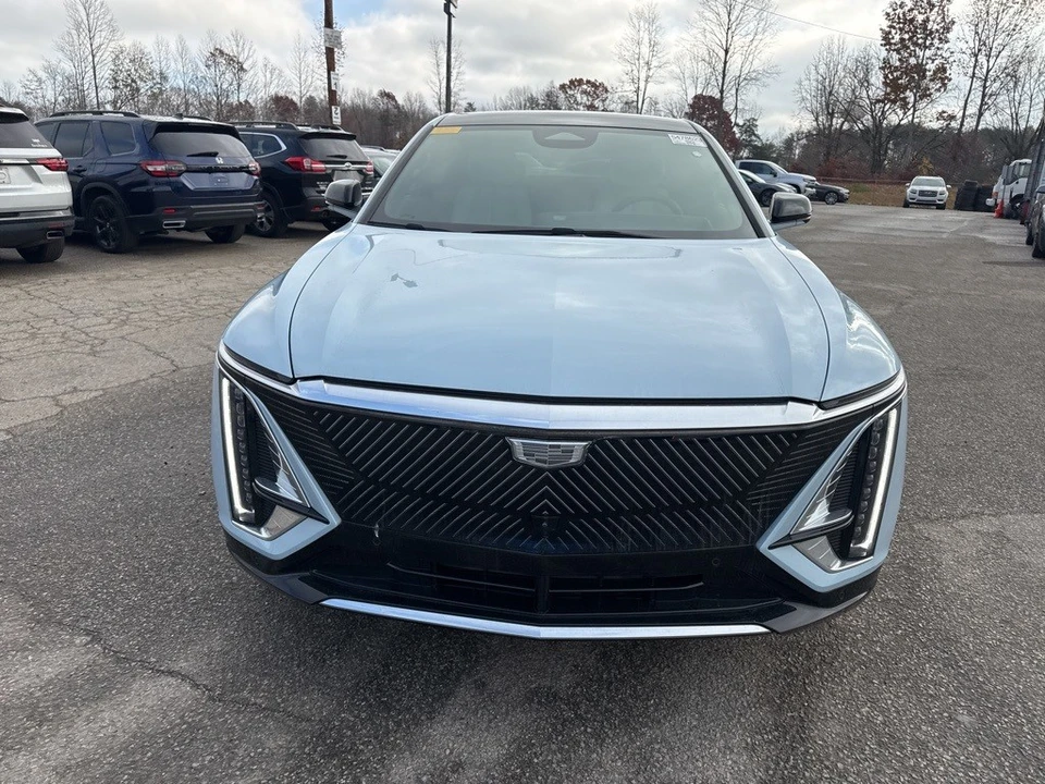 2024 Cadillac Lyriq - Image 5 of 6