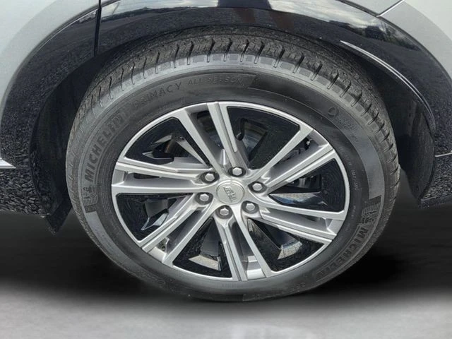 2024 Cadillac Lyriq - Image 12 of 31
