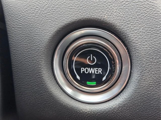 2024 Cadillac Lyriq - Image 29 of 31