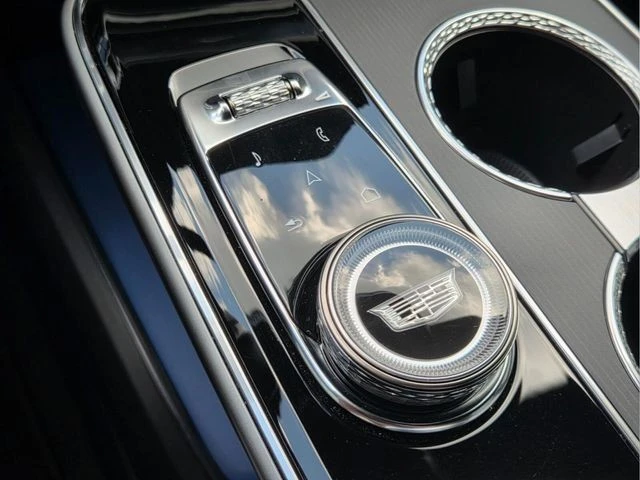 2024 Cadillac Lyriq - Image 26 of 31