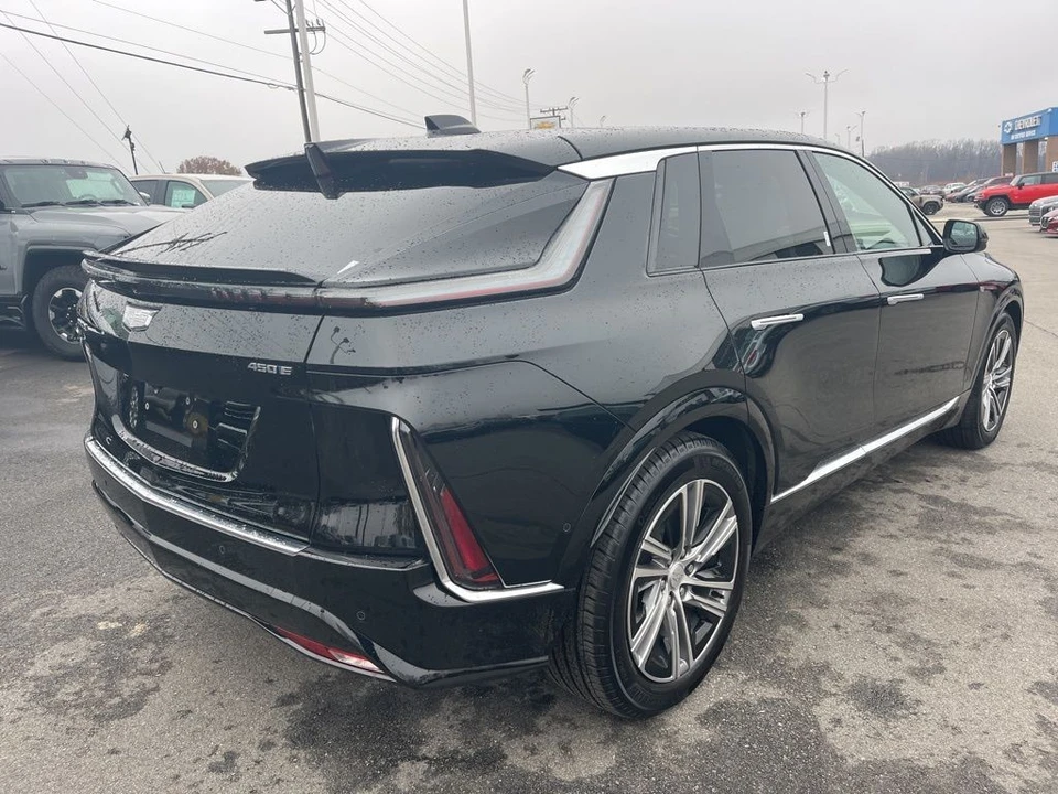 2024 Cadillac Lyriq - Image 5 of 12