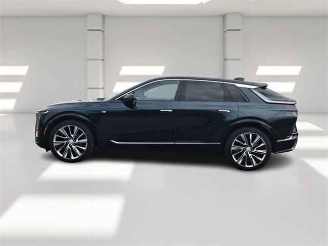 2024 Cadillac Lyriq - Image 2 of 21