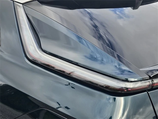 2024 Cadillac Lyriq - Image 11 of 21