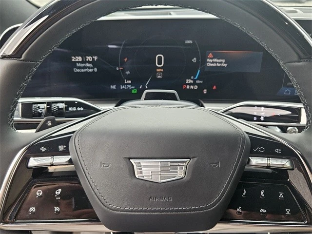 2024 Cadillac Lyriq - Image 14 of 21