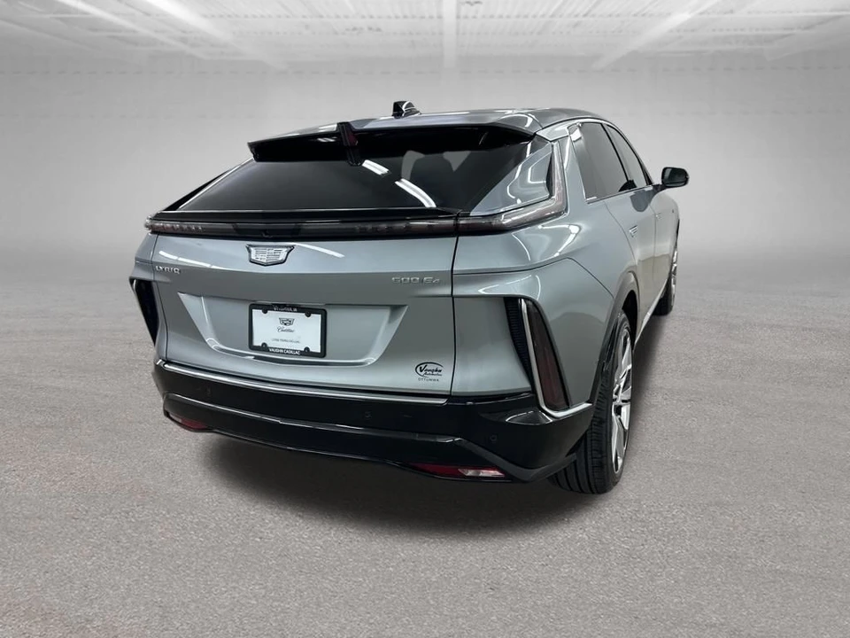 2024 Cadillac Lyriq - Image 10 of 12