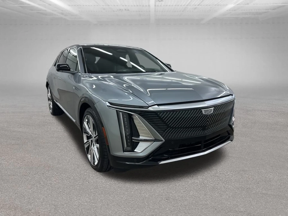 2024 Cadillac Lyriq - Image 2 of 12