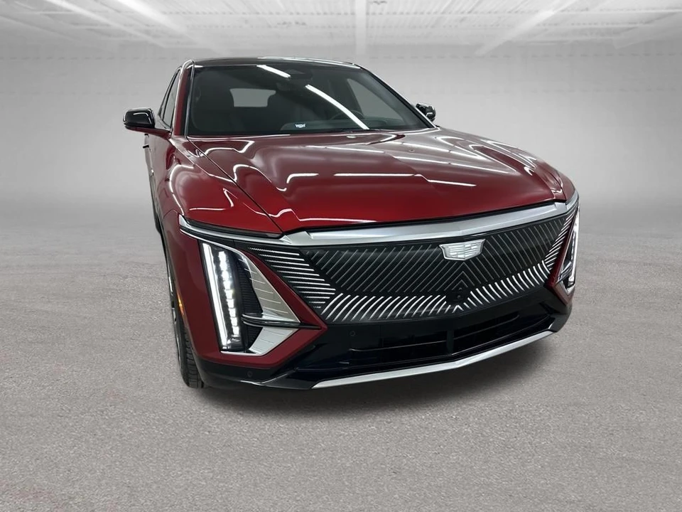 2024 Cadillac Lyriq - Image 2 of 21