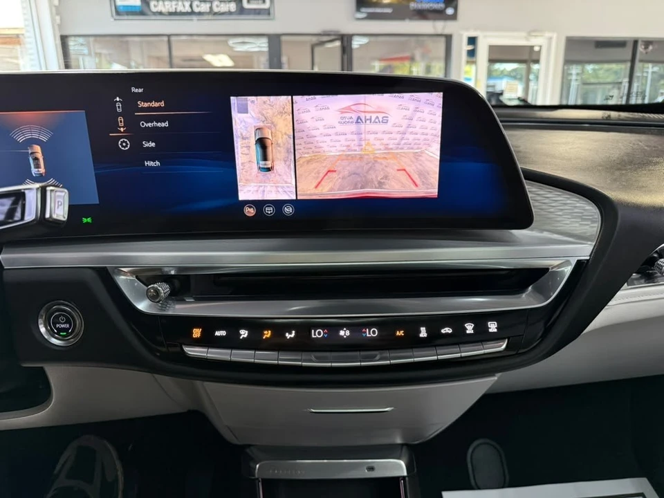 2024 Cadillac Lyriq - Image 20 of 31