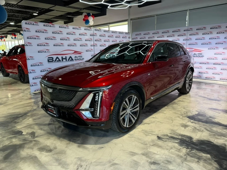 2024 Cadillac Lyriq - Image 3 of 31
