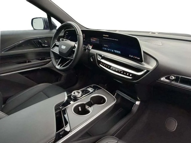 2024 Cadillac Lyriq - Image 21 of 21