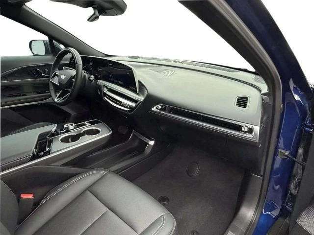 2024 Cadillac Lyriq - Image 20 of 21
