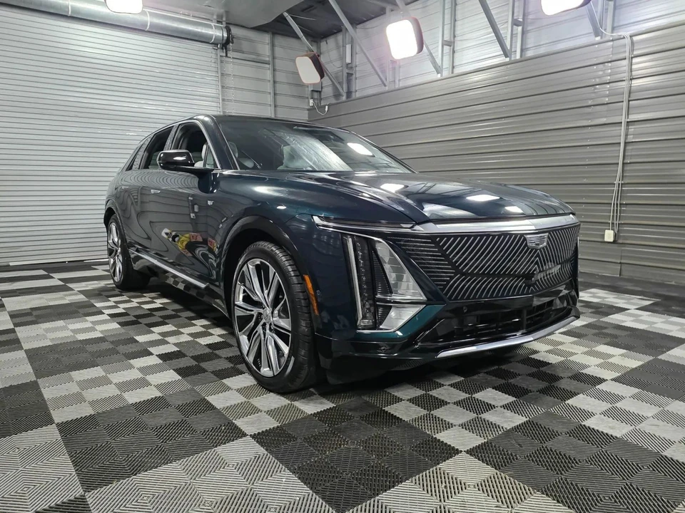 2024 Cadillac Lyriq - Image 4 of 21