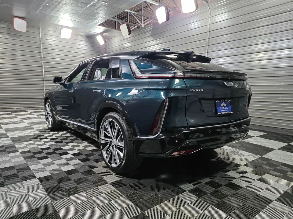 2024 Cadillac Lyriq - Image 7 of 21