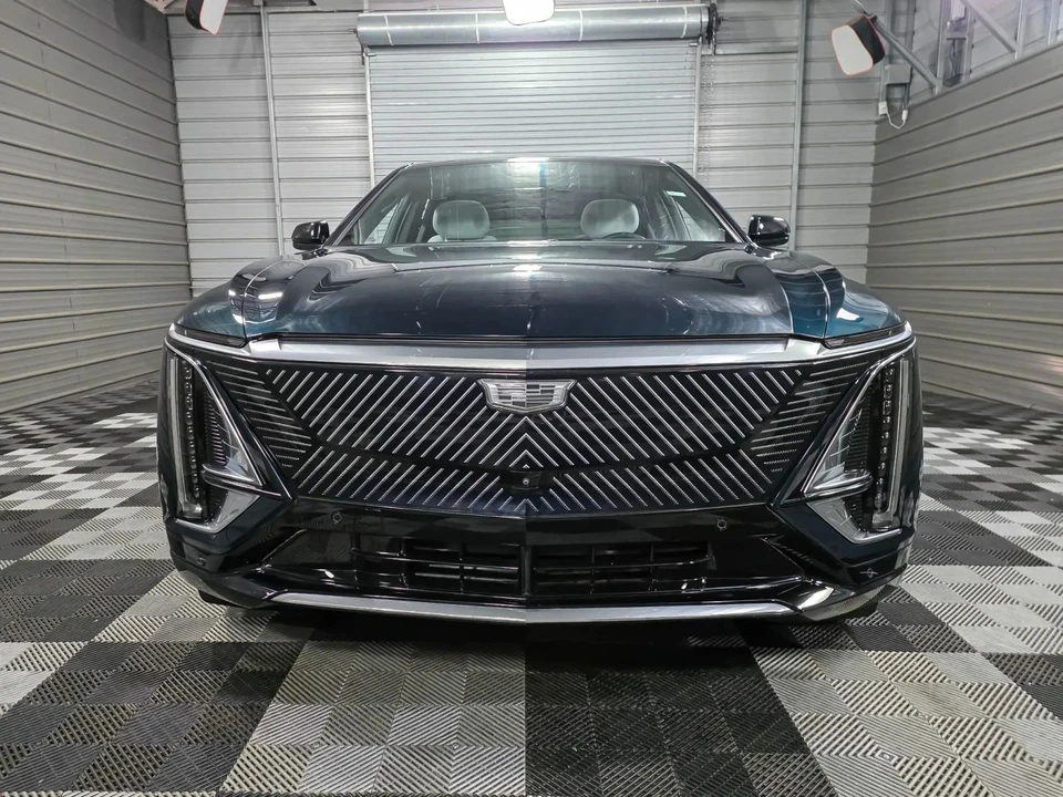 2024 Cadillac Lyriq - Image 3 of 21