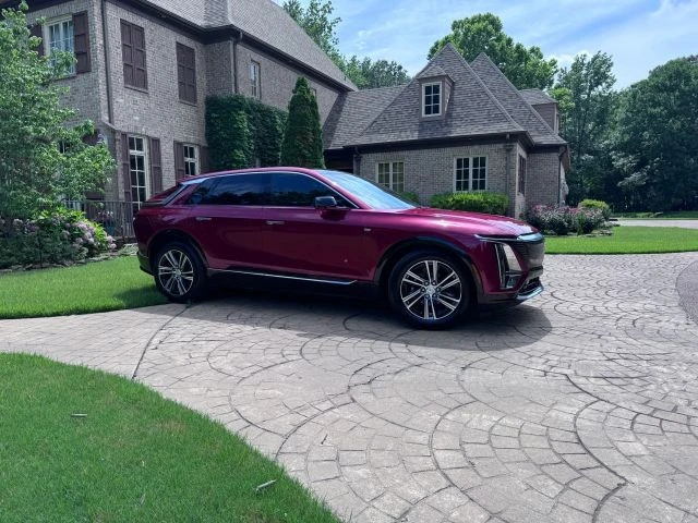 2024 Cadillac Lyriq - Image 2 of 19