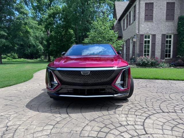 2024 Cadillac Lyriq - Image 8 of 19