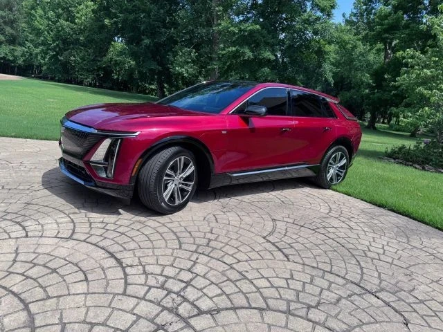 2024 Cadillac Lyriq - Image 9 of 19