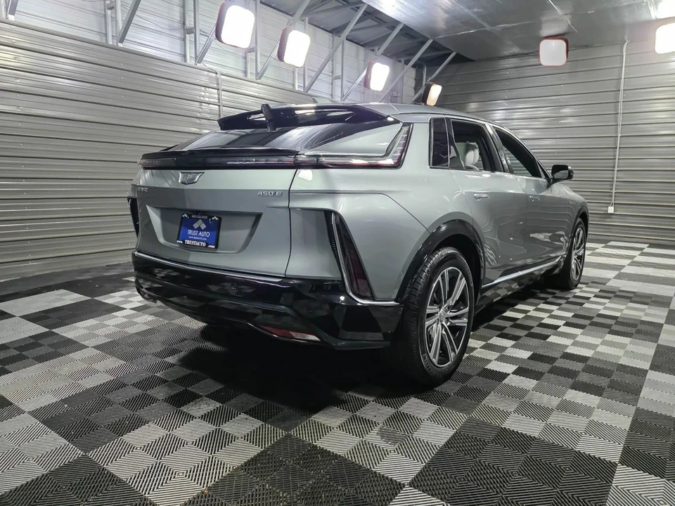 2024 Cadillac Lyriq - Image 5 of 21