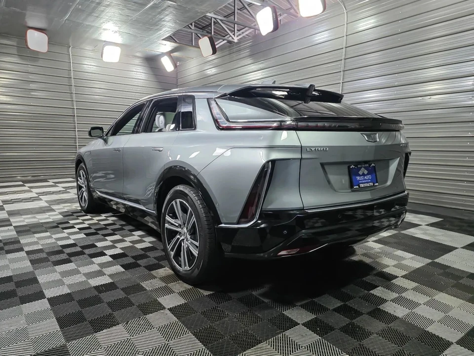 2024 Cadillac Lyriq - Image 7 of 21