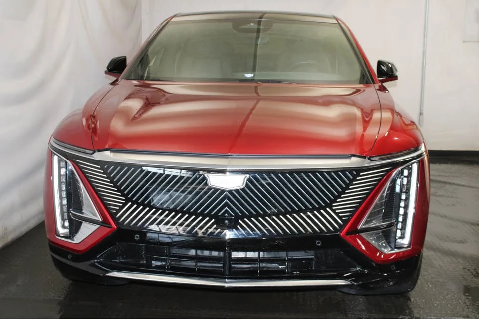 2024 Cadillac Lyriq - Image 3 of 19