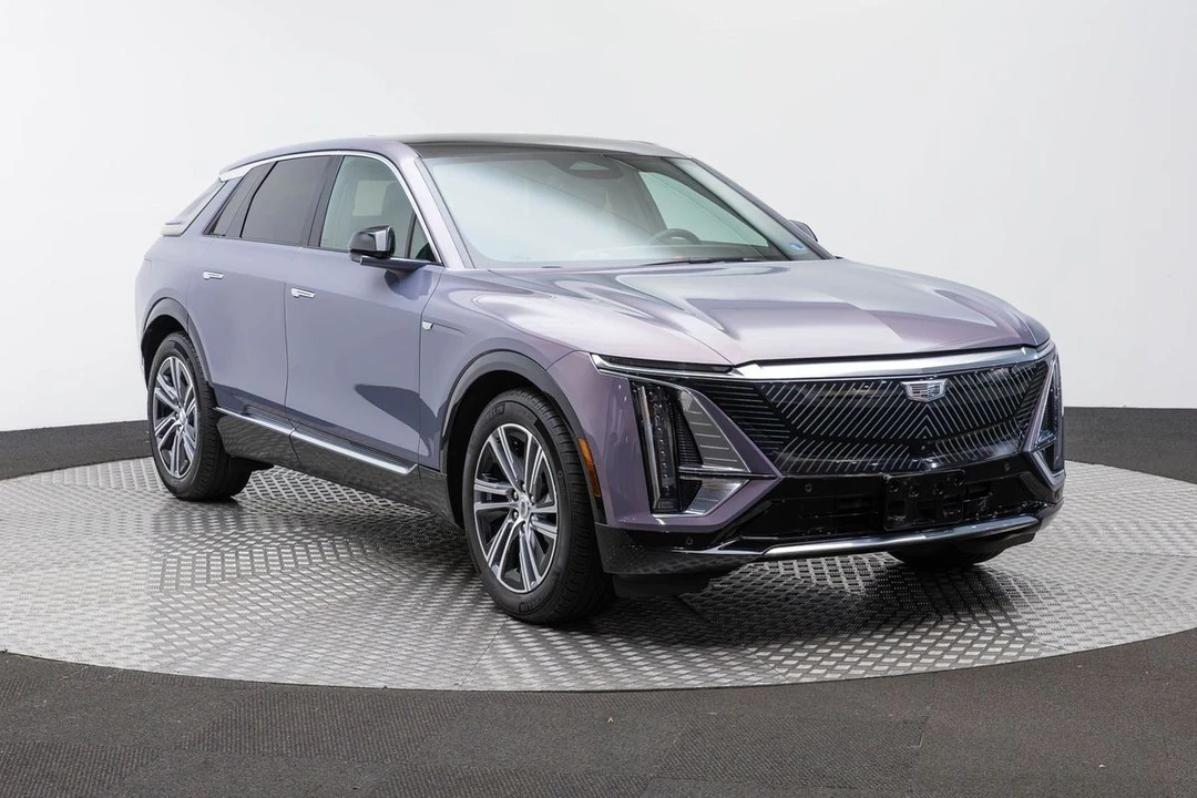 2024 Cadillac Lyriq - Image 4 of 31