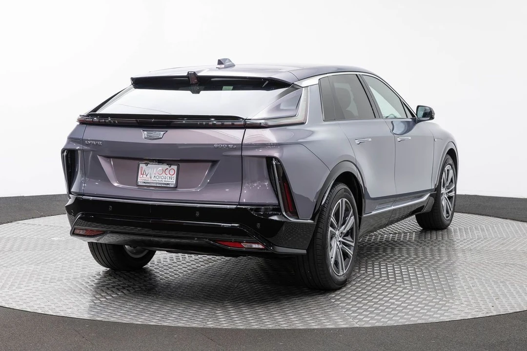 2024 Cadillac Lyriq - Image 5 of 31