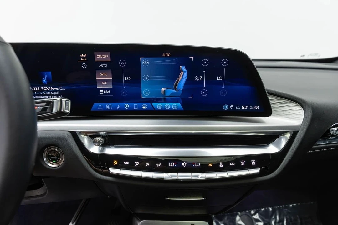 2024 Cadillac Lyriq - Image 22 of 31