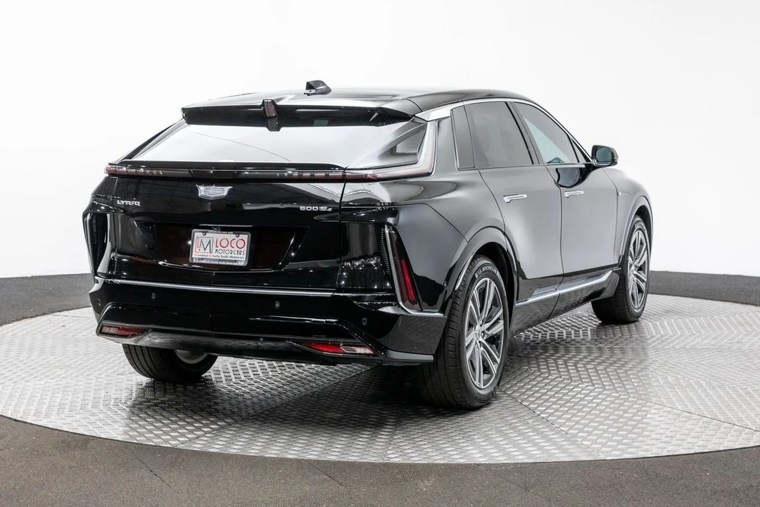2024 Cadillac Lyriq - Image 5 of 12