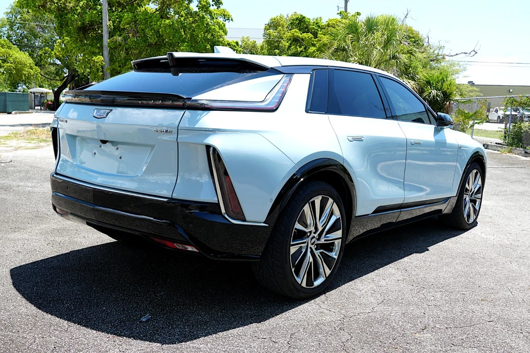 2024 Cadillac Lyriq - Image 6 of 31