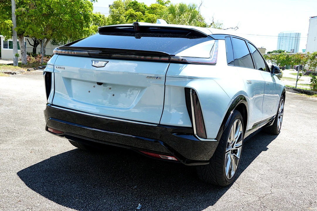 2024 Cadillac Lyriq - Image 7 of 31