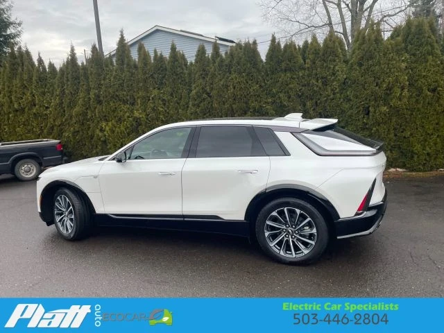 2024 Cadillac Lyriq - Image 8 of 21